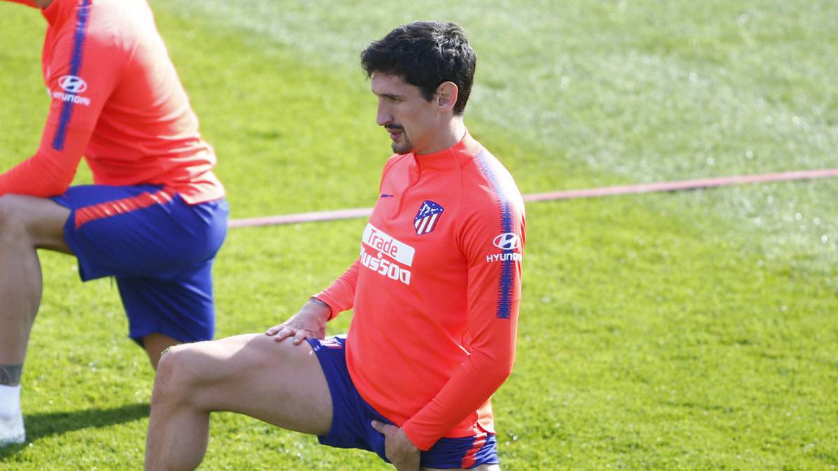 Savic en un entrenamiento con el Atlético.