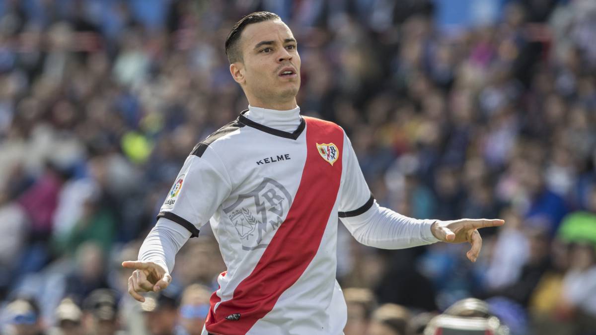 Raúl de Tomás tiene vía libre en el Real Madrid.