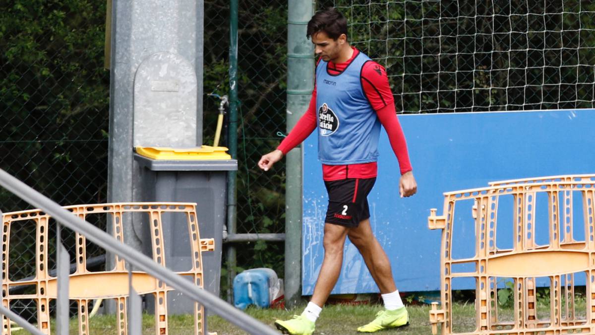 David Simón se retiró de la sesión del miércoles y es duda ante Osasuna.