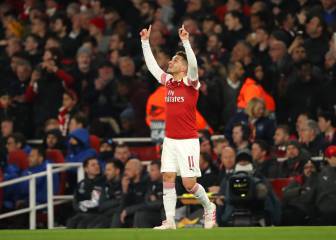 El Arsenal de Emery tumba a un Nápoles irreconocible