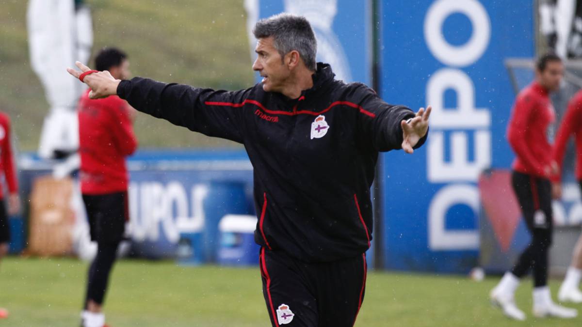 Martí se estrena el sábado en El Sadar cono técnico del Deportivo.