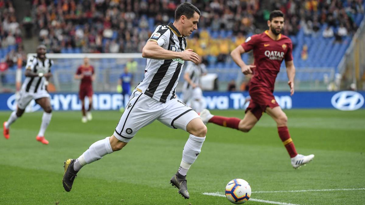 Dzeko da la segunda victoria consecutiva al Roma
