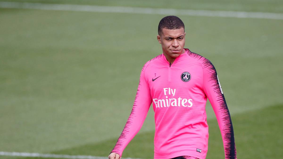El padre de Mbappé: "Molesta que todos los días hablen de él"