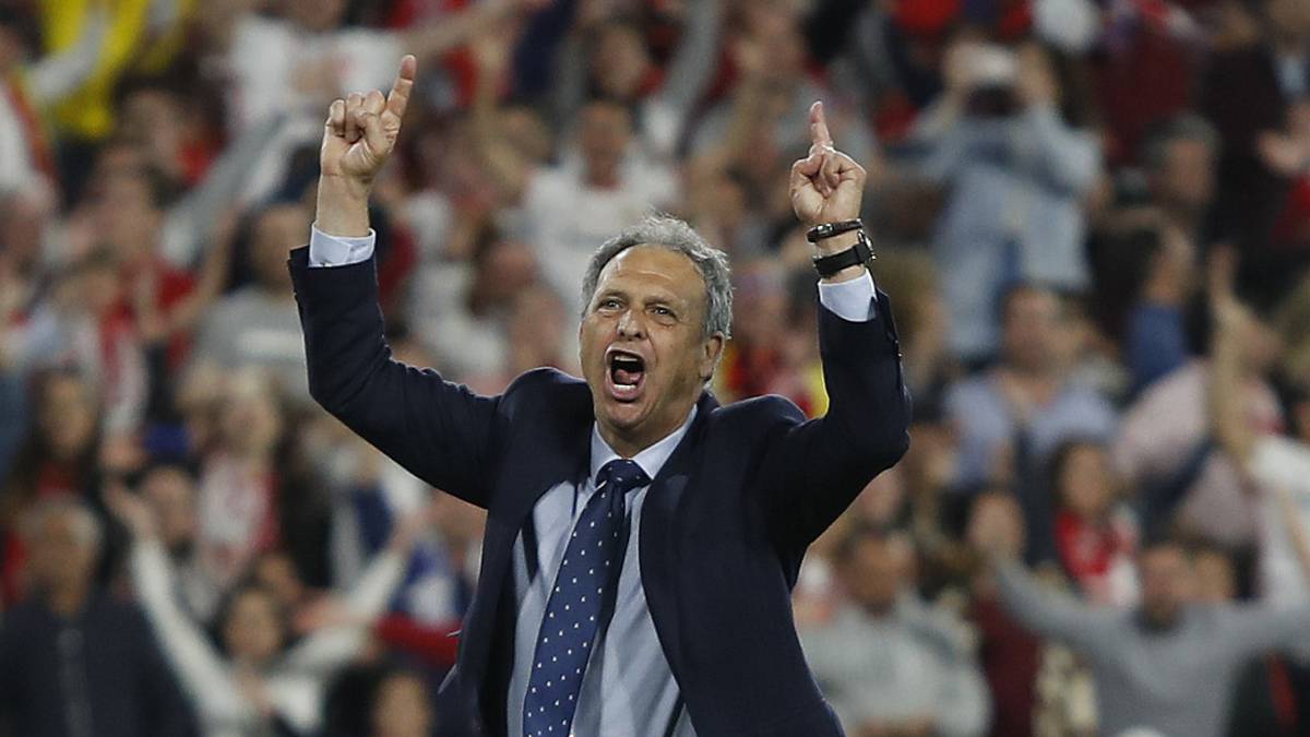 Caparrós: "Esto es el Sevilla y aquí hay que mamar"