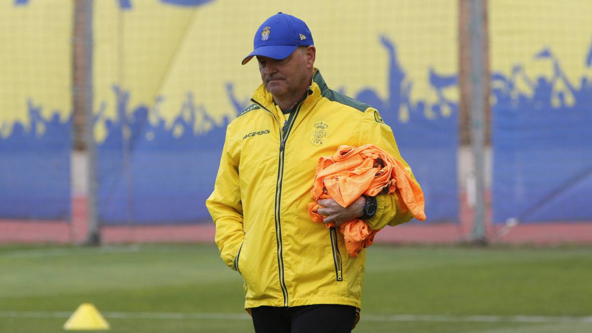 El Cádiz de Álvaro busca el playoff en Las Palmas