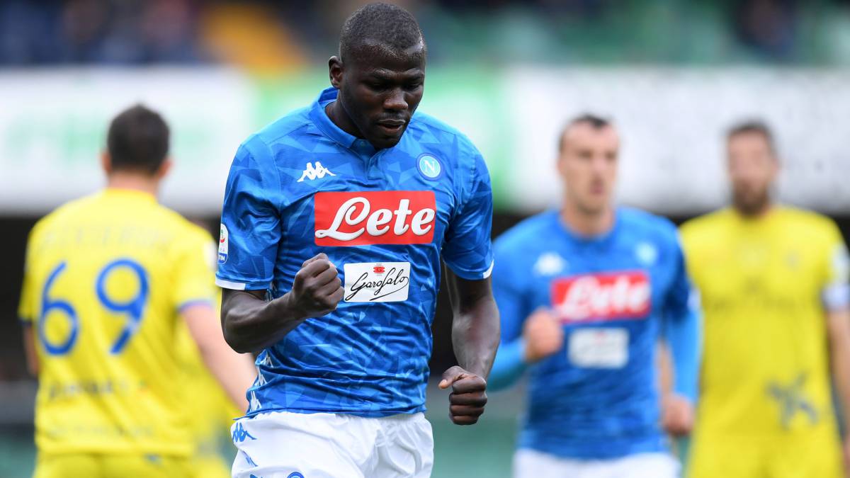 Koulibaly celebra un gol