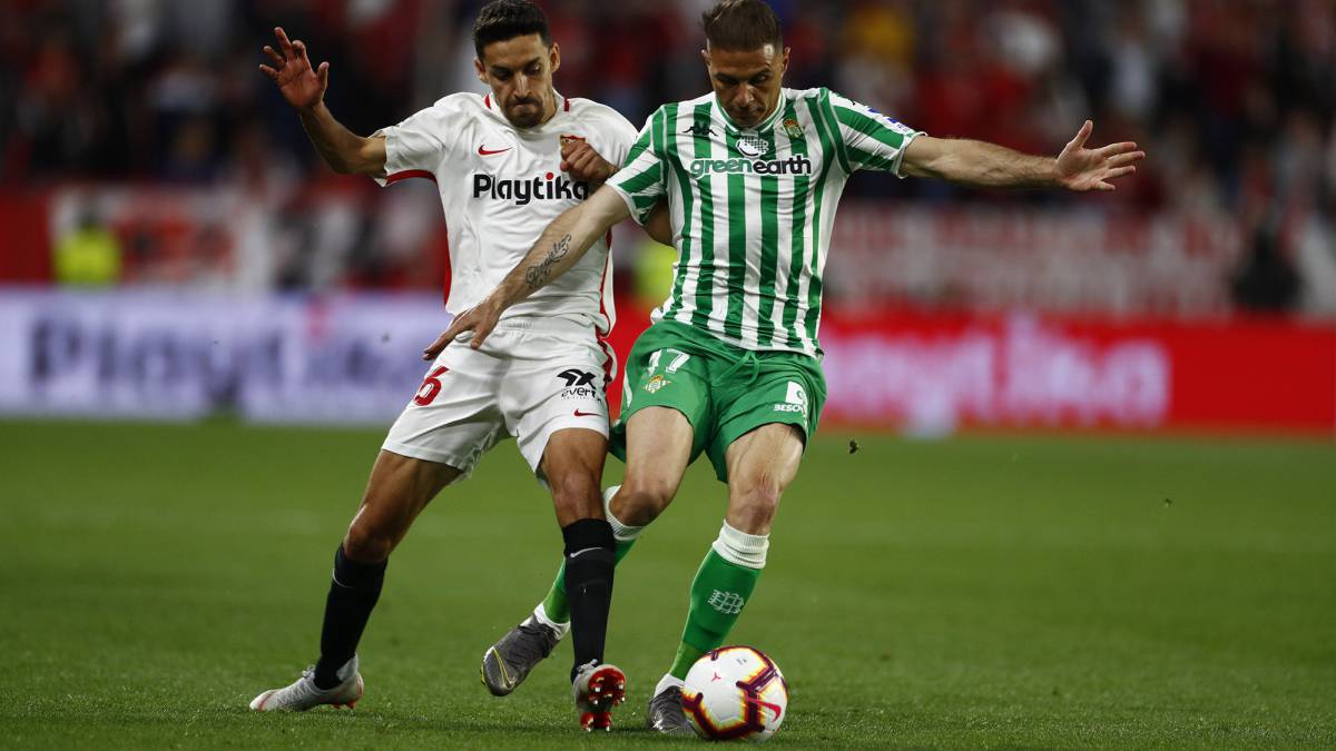El capitán del Betis Joaquín Sánchez fue objetivo de un robo en su vivienda de Mairena del Aljarafe mientras jugaba el derbi contra el Sevilla el sábado.