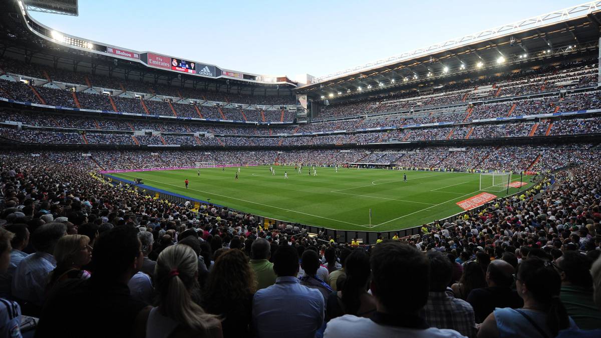 La última vez que el Madrid jugó en lunes fue el primer partido de la temporada 2014-15 ante el Córdoba. Ganó 2-0, con goles de Benzema y de Cristiano.