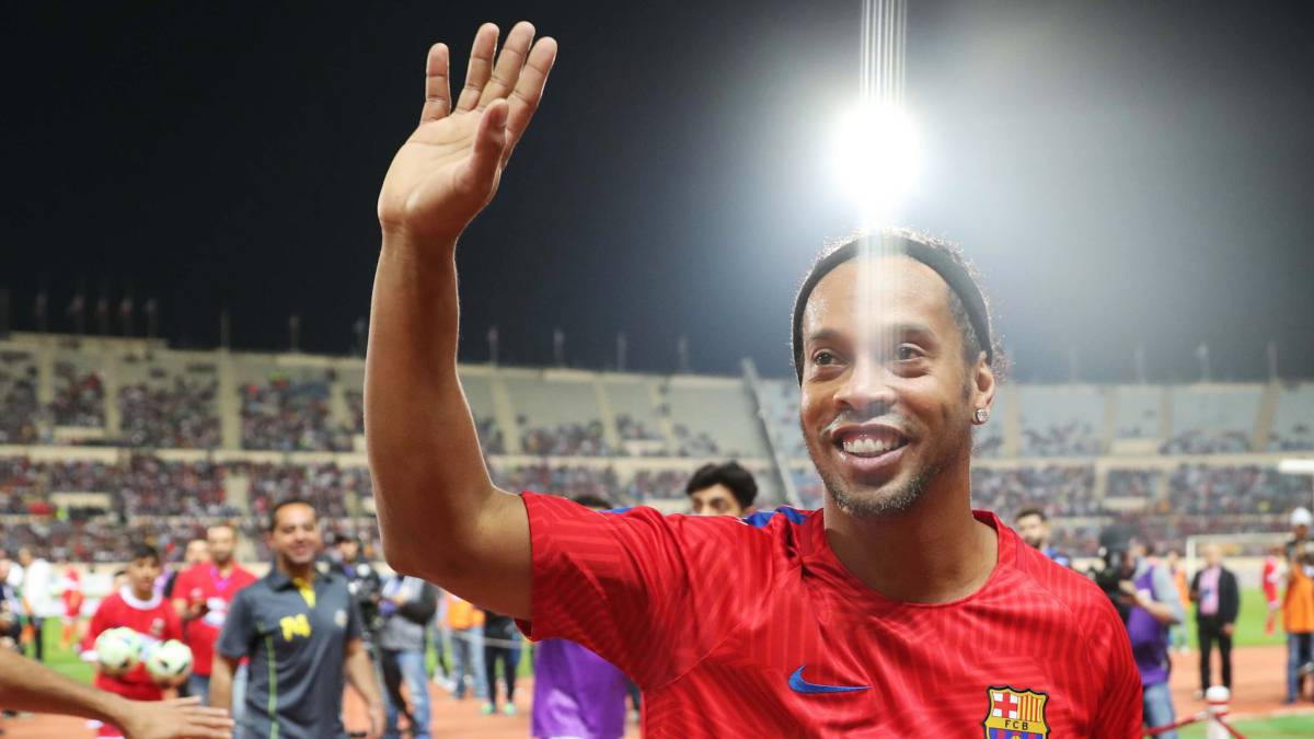 Ronaldinho gives United a chance to maintain the Barcelona curse