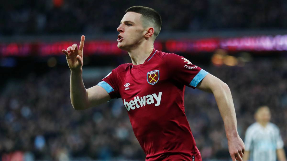 Declan Rice celebra el gol que marcó al Newcastle el 2 de marzo en la Premier.