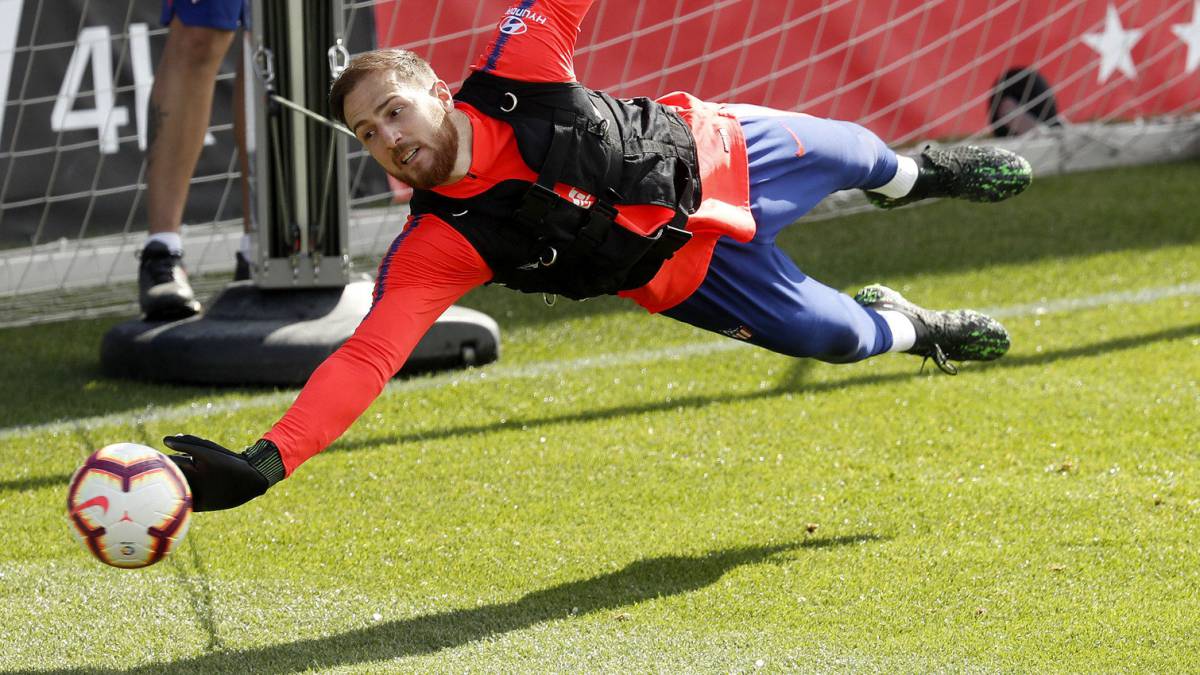 Oblak, en el entrenamiento del Atlético.
