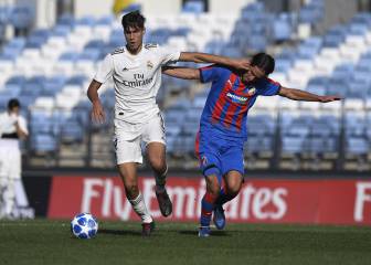 Frankfurt want Madrid promise Pedro included in deal for Jovic