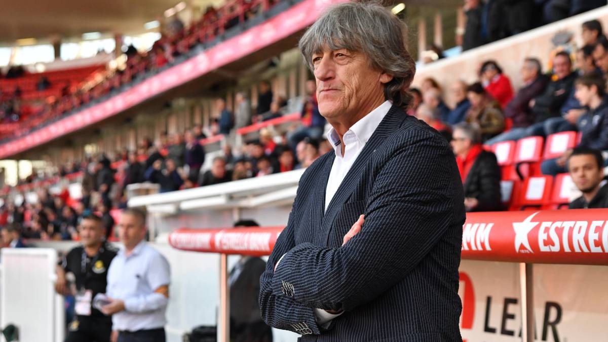 Enrique Martín, en un partido con el Nástic.