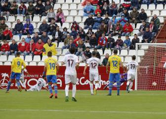 El Albacete golea a Las Palmas en un duelo con un inicio vibrante