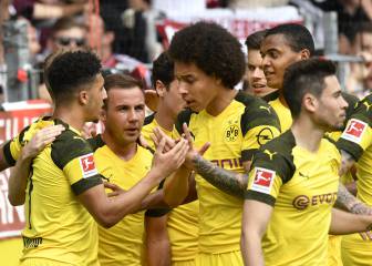 El Dortmund golea al Friburgo y mete presión al Bayern