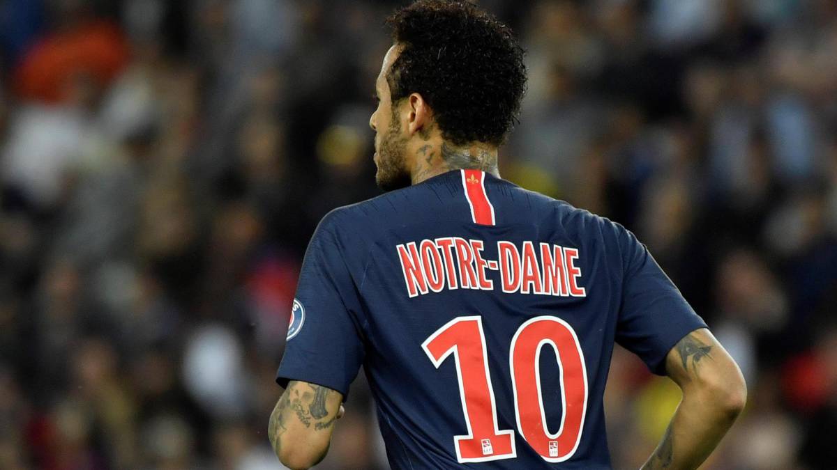 El PSG liquida en 30 minutos las camisetas de Notre Dame