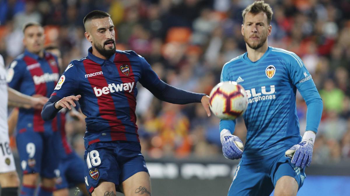 Paco López no recupera a tiempo a Cabaco para el Betis