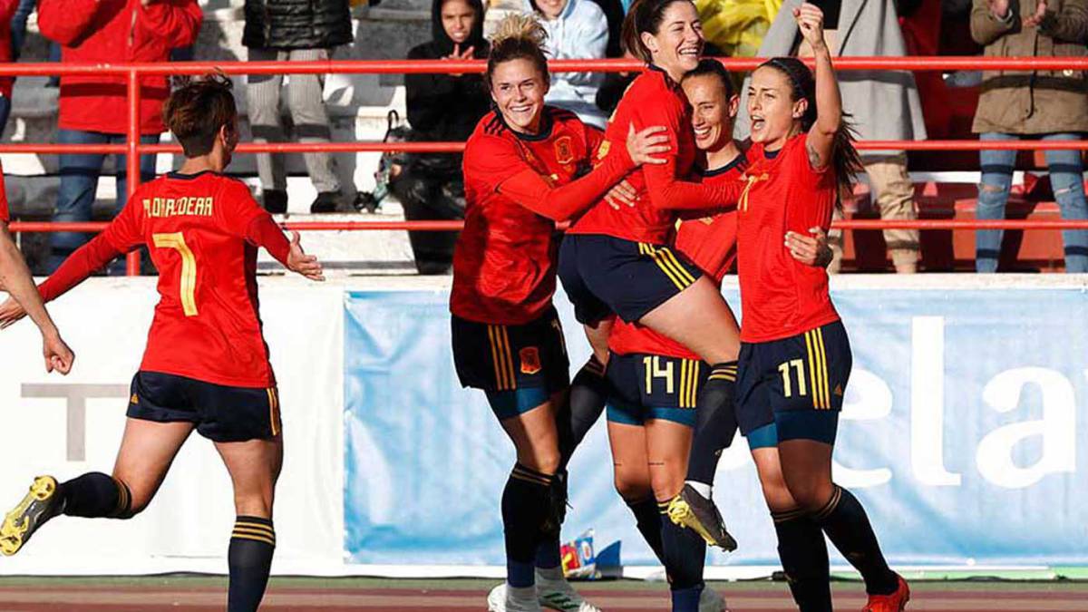La Selección celebra un gol ante Inglaterra.