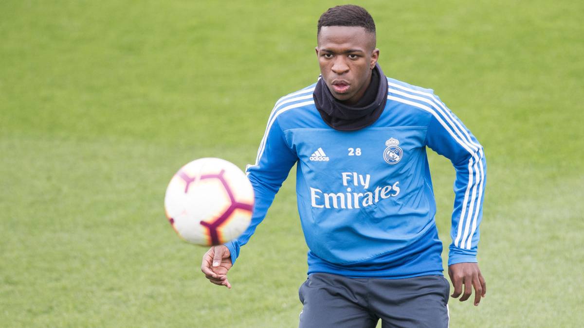 Vinicius durante un entrenamiento con el Real Madrid en la Ciudad Deportiva de Valdebebas.