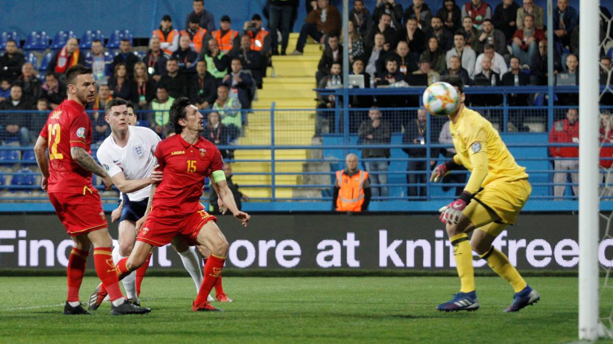 La UEFA sanciona a Montenegro a jugar a puerta cerrada
