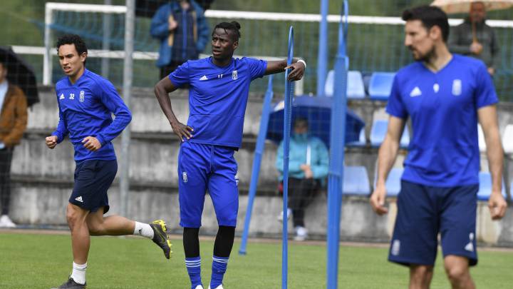 Ibra, durante el entrenamiento del Oviedo.