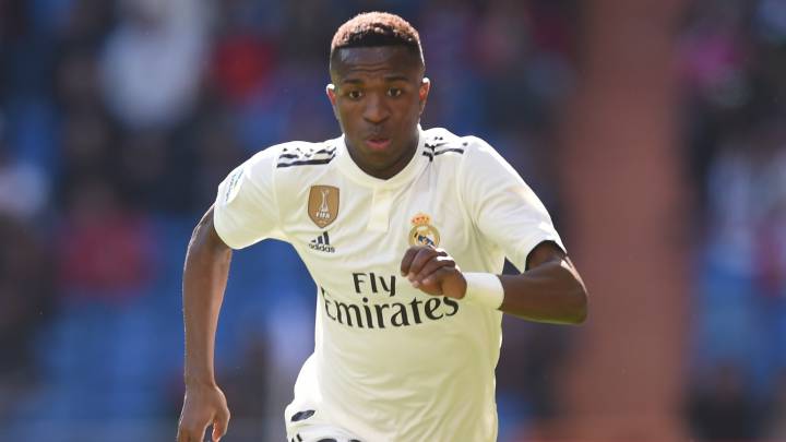 Zidane talks to Vinicius to explain continued Real Madrid absence