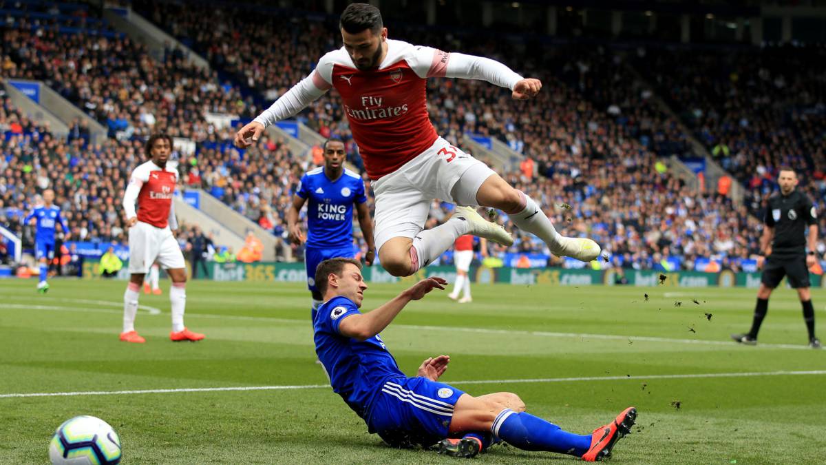 Arsenal-Valencia, en apuros y aferrados a la Europa League