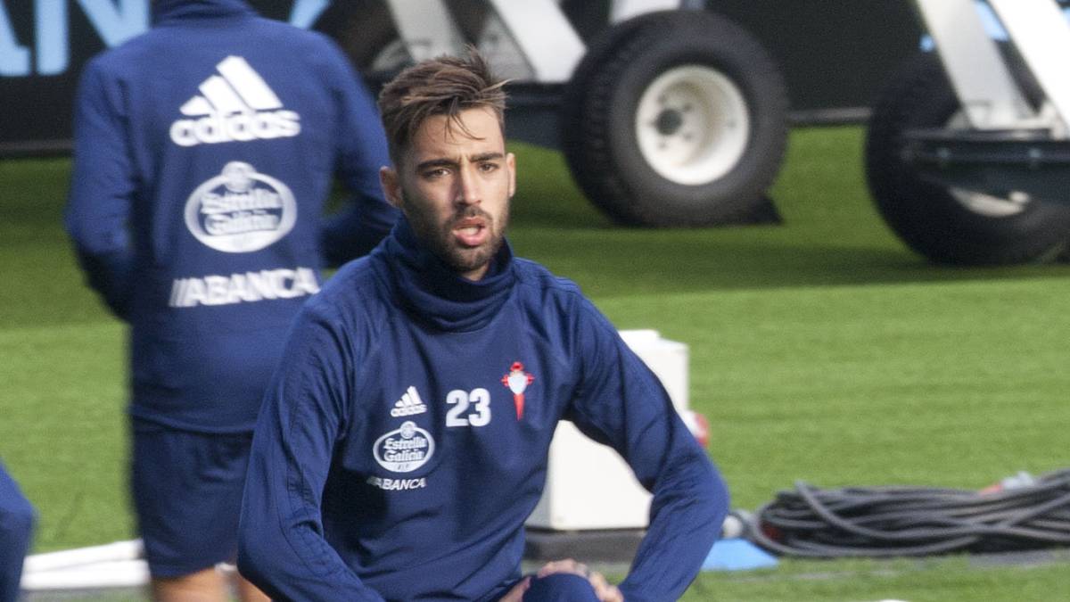 Brais Méndez se prepara para recibir al Barça