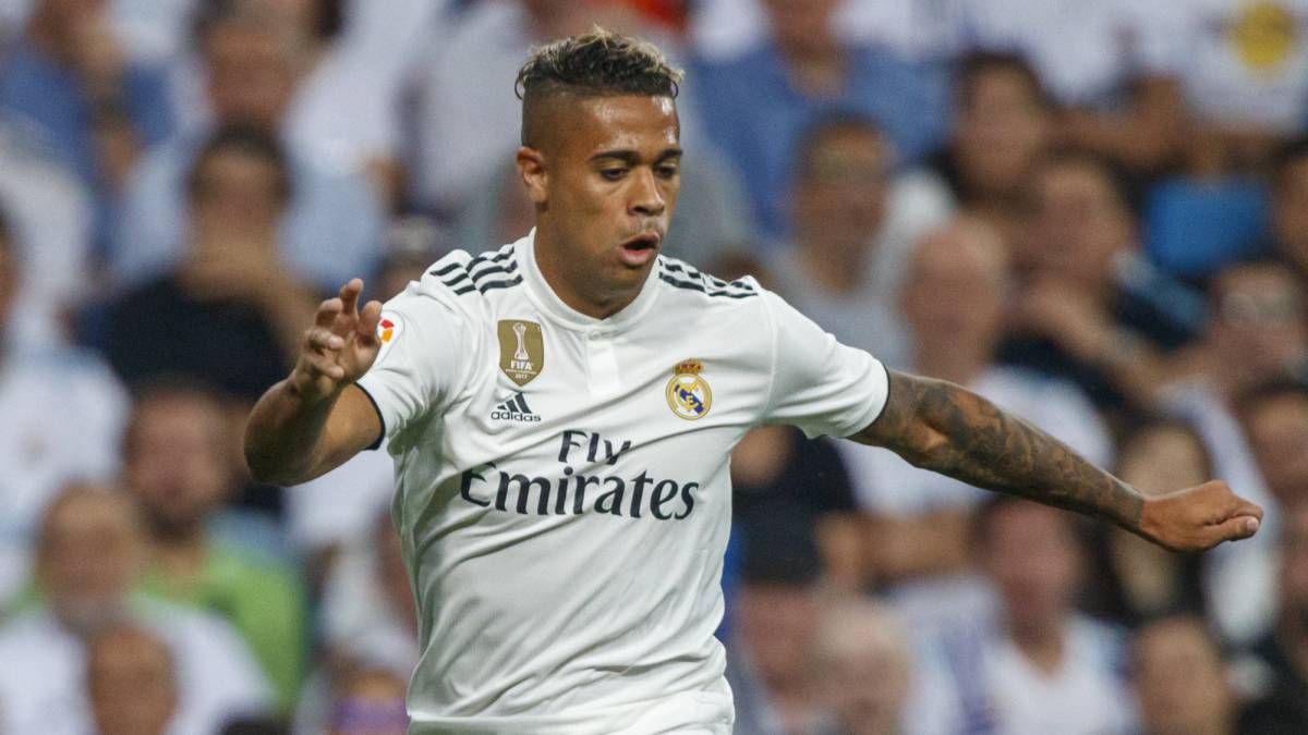 Mariano, en un partido con el Real Madrid.