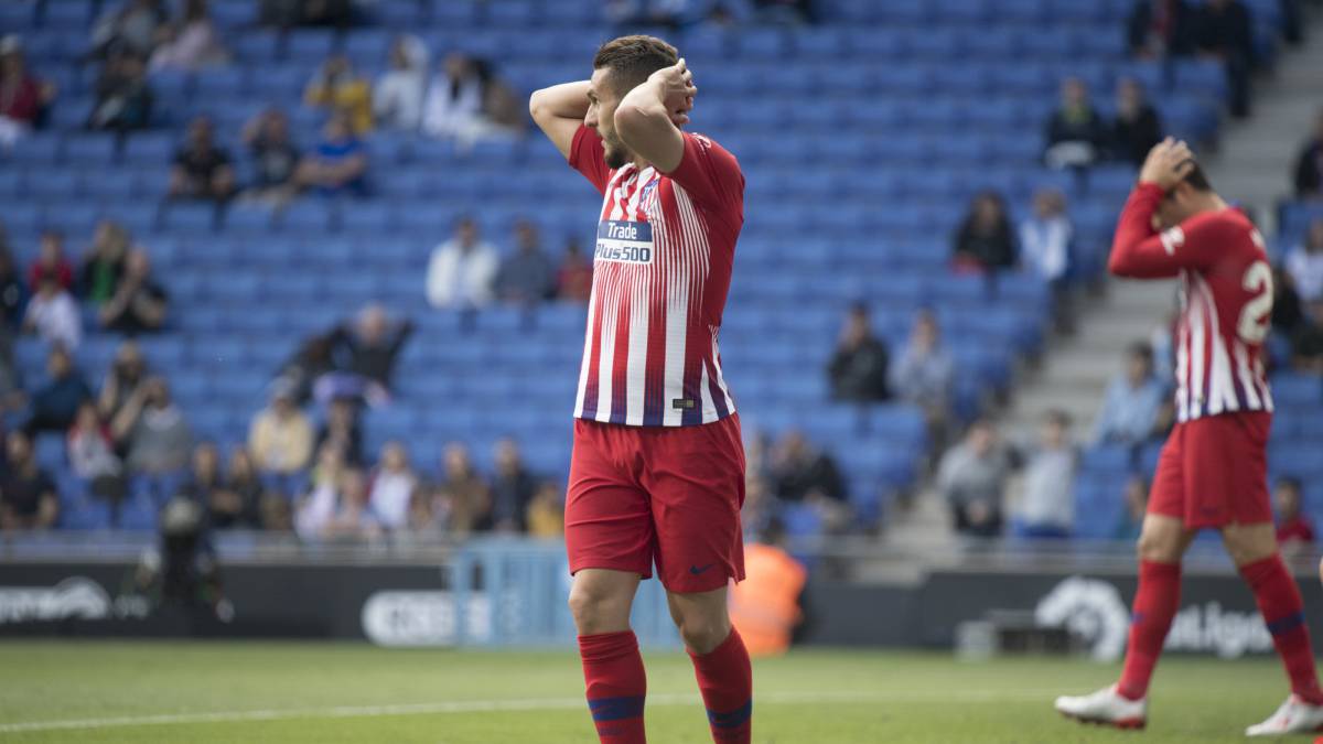 Koke: "Godín está con la cabeza todavía en el Atlético"
