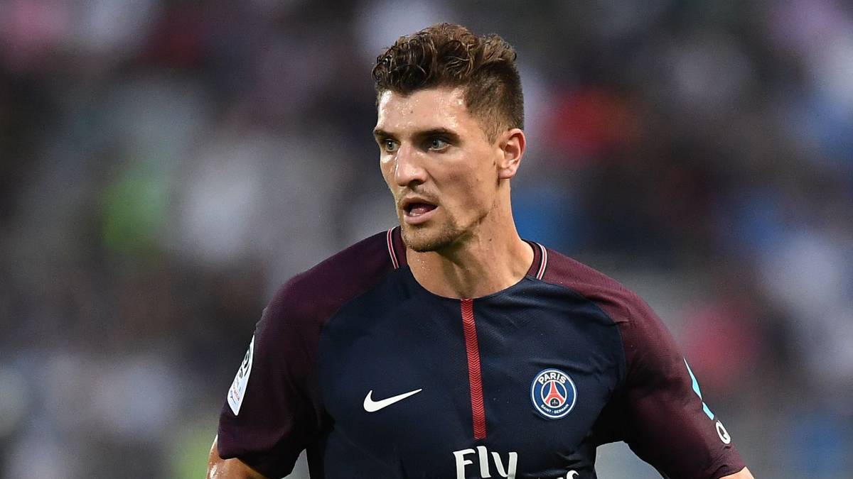 Meunier busca una salida y el PSG quiere a Cancelo