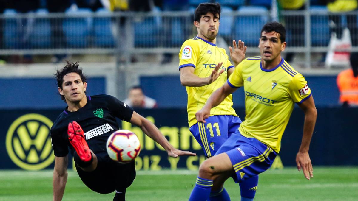 Resumen y goles del Cádiz 1-1 Málaga.