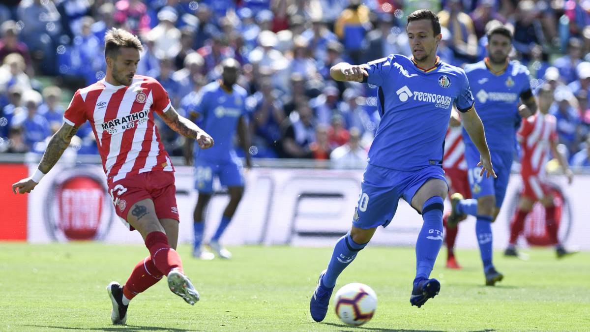 El Valencia hará caja por Maksimovic y Uros Racic