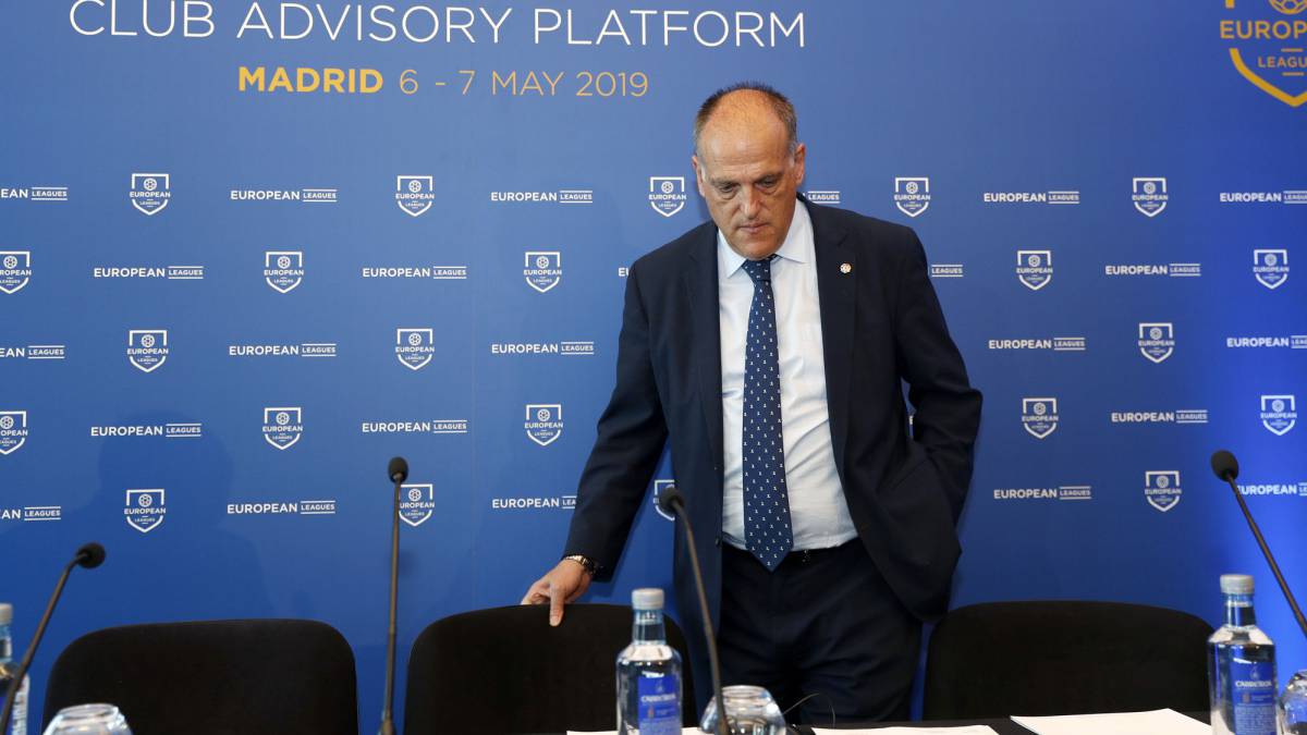 Javier Tebas entre "Robin Hood" y "genio": Italia dividida por la Superchampions