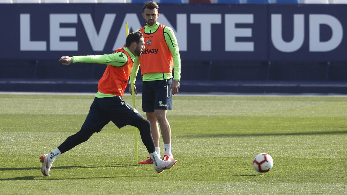 Morales y Borja Mayoral.