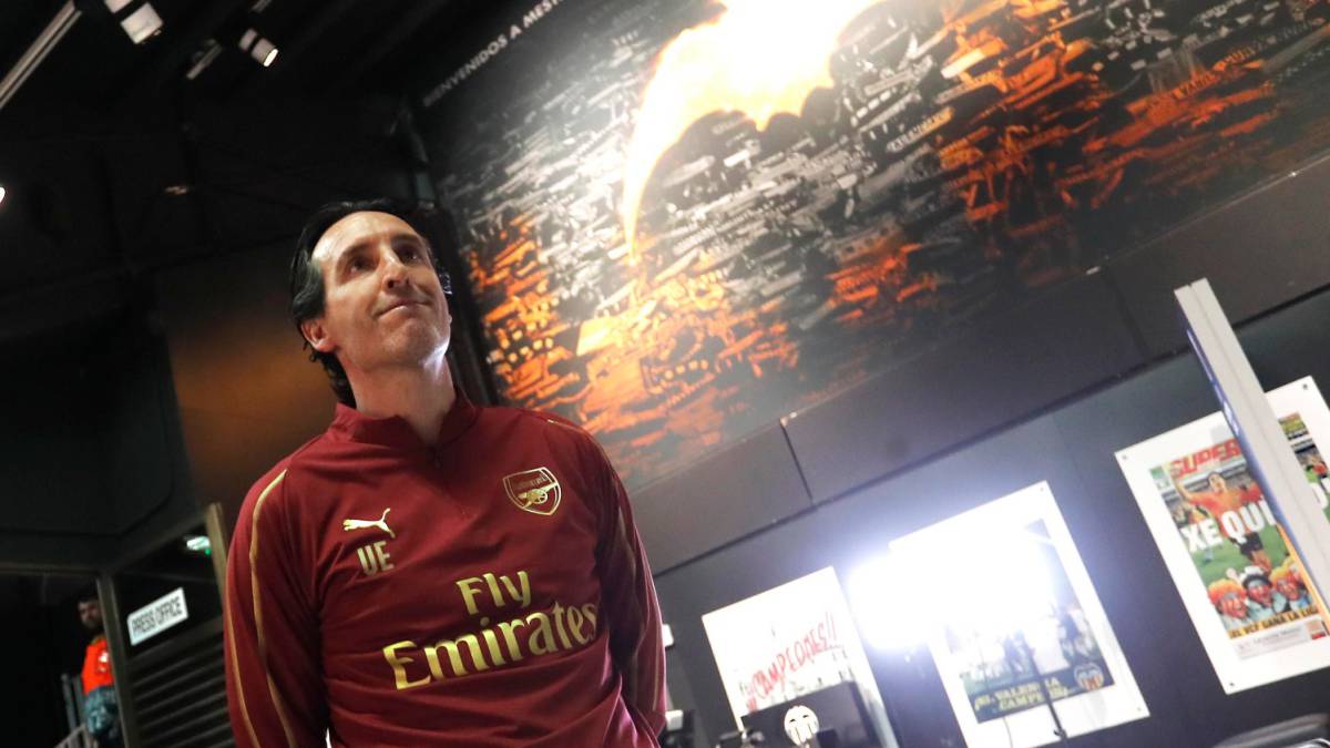 Unai Emery, en Mestalla.