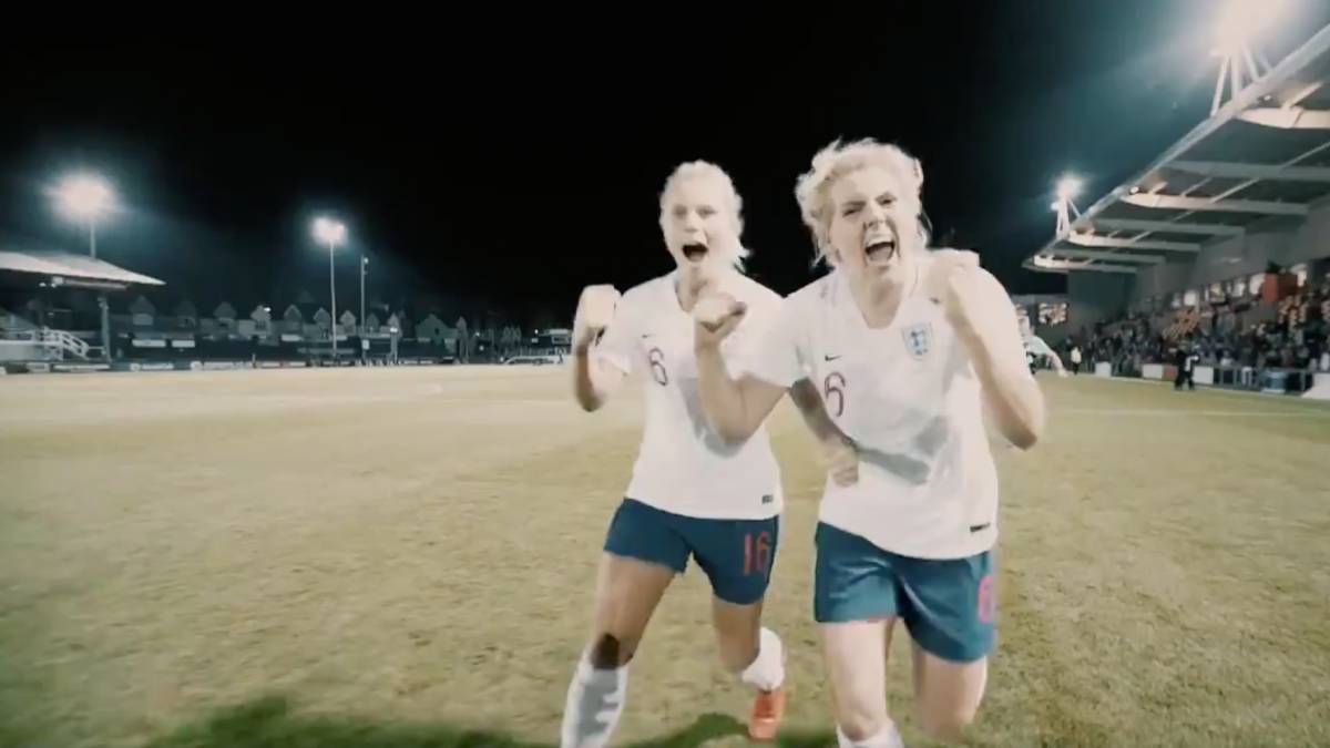 El vídeo como fórmula de éxito para las listas: de Beckham y el Príncipe Guillermo a Luis Enrique
