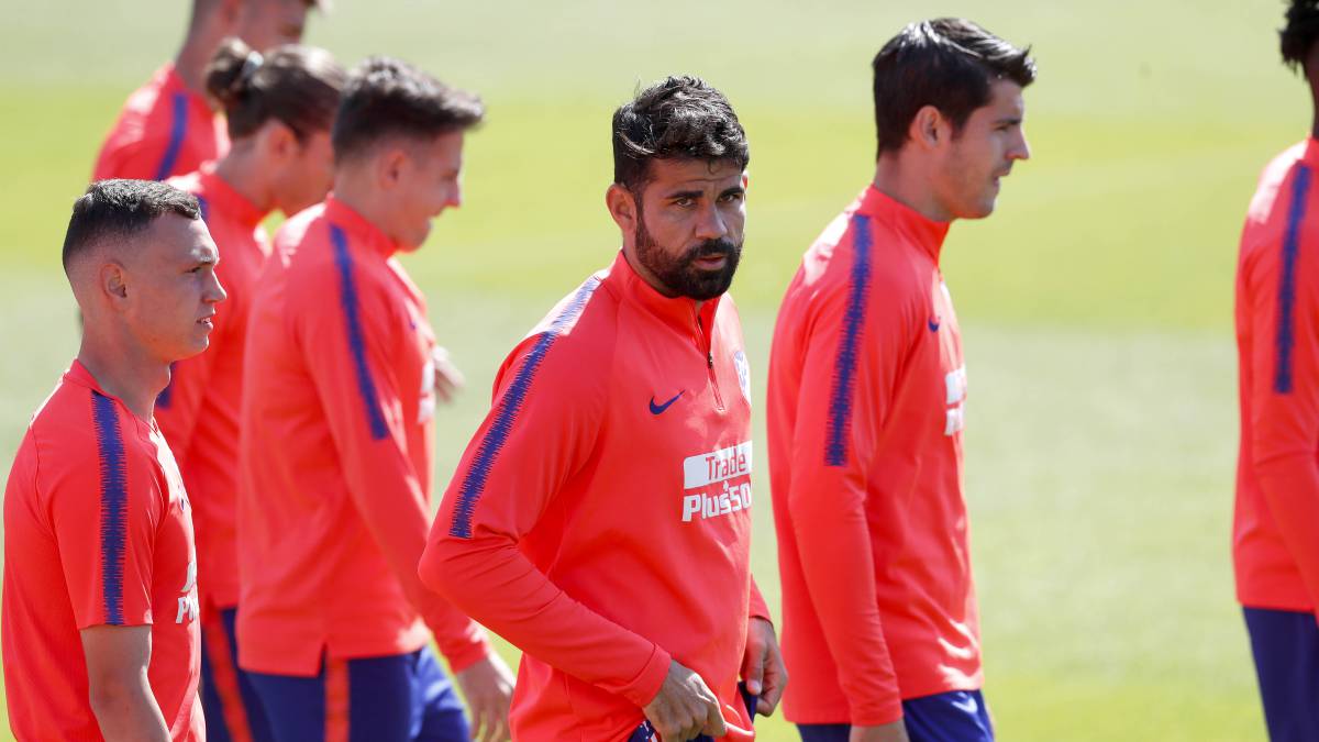 El Atlético se entrenó sin Giménez, Savic ni Kalinic