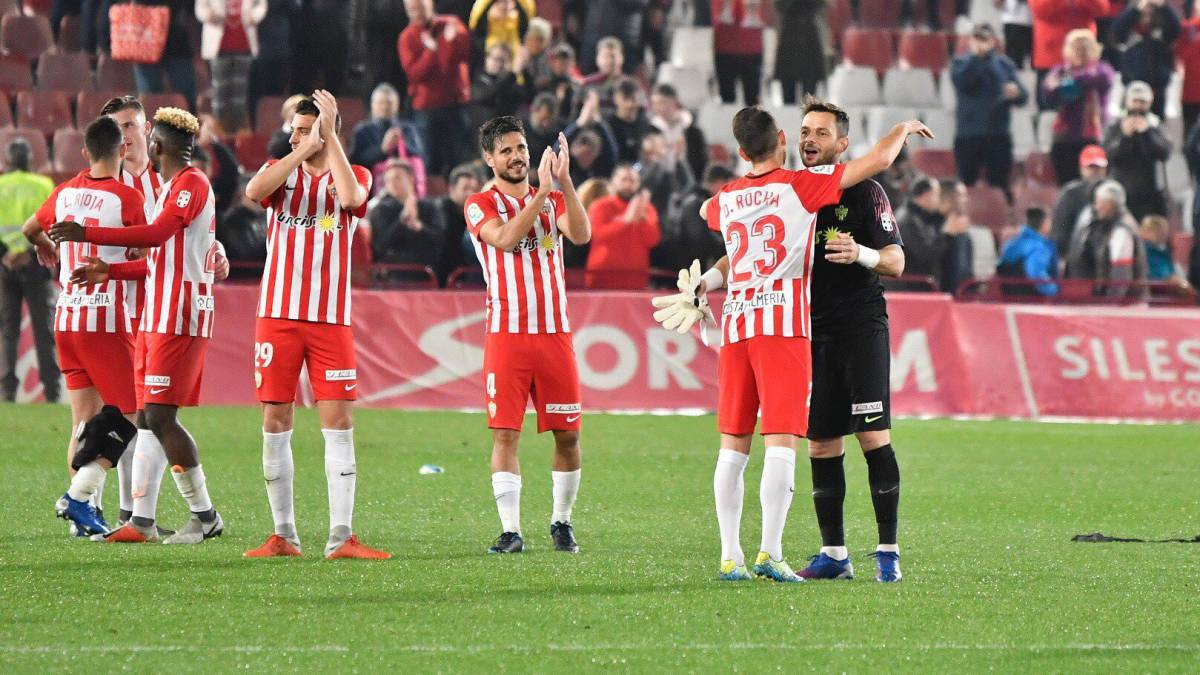 El Almería regala dos entradas infantiles a cada abonado