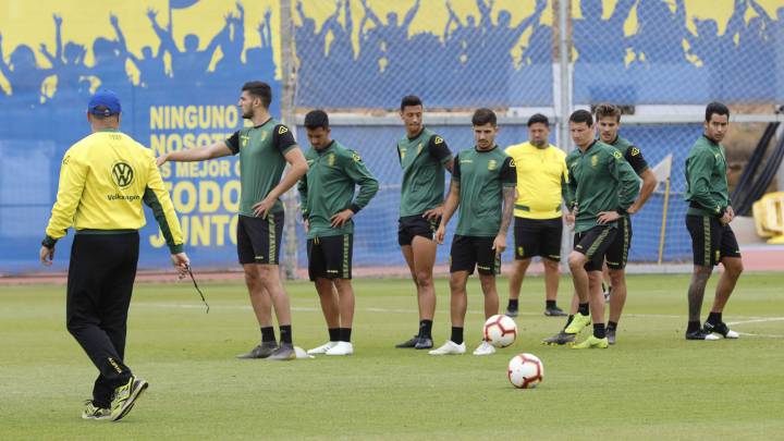 Las lesiones condicionan la convocatoria de Pepe Mel