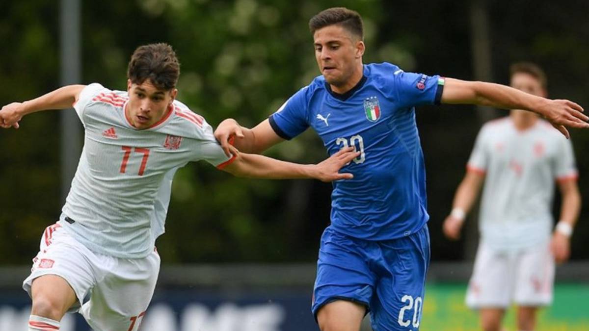 Resumen y goles del Italia 4-1 España. La Sub-17 no puede con Italia y pasa como segunda de grupo. Se medirá a Hungría en cuartos de final.