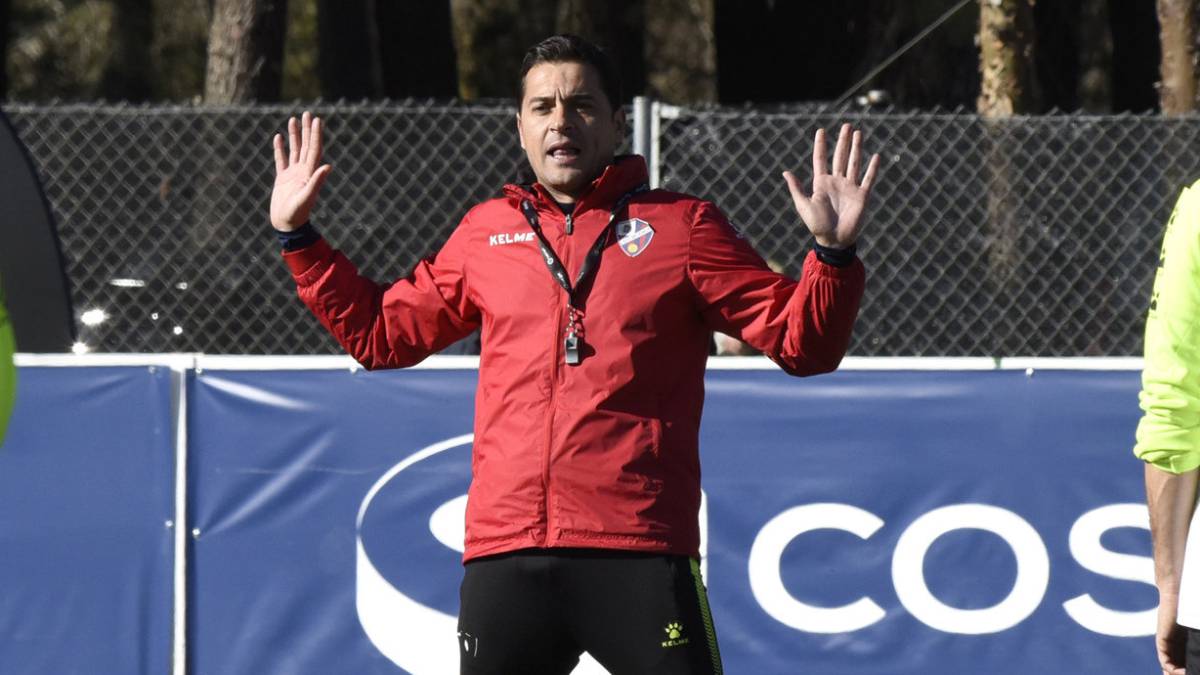 Francisco Rodríguez, en el entrenamiento del Huesca