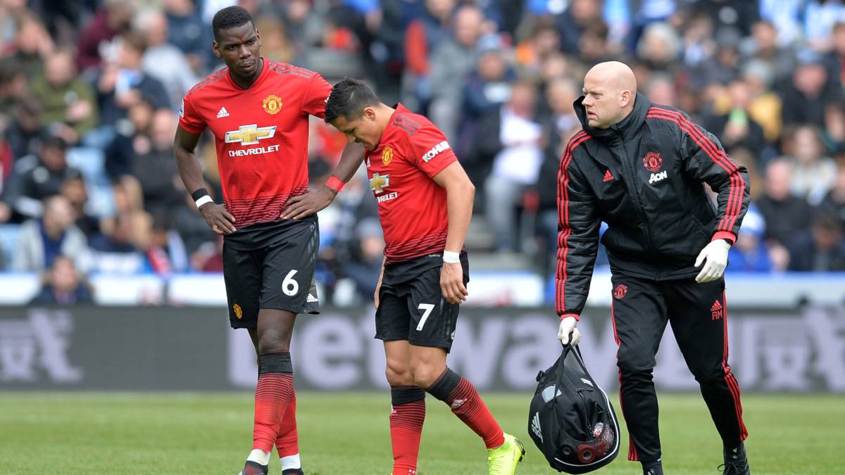 Alexis Sánchez y Paul Pogba, durante un partido del Manchester United.