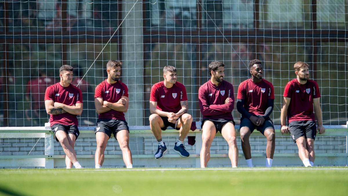 Sesión sin Yuri ni Muniain y con siete cachorros