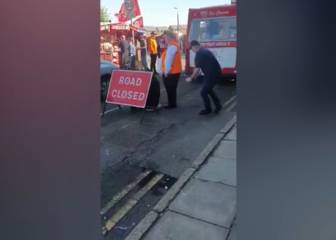 El hooligan del Liverpool que avergonzó Barcelona la vuelve a liar con un 'Steward'