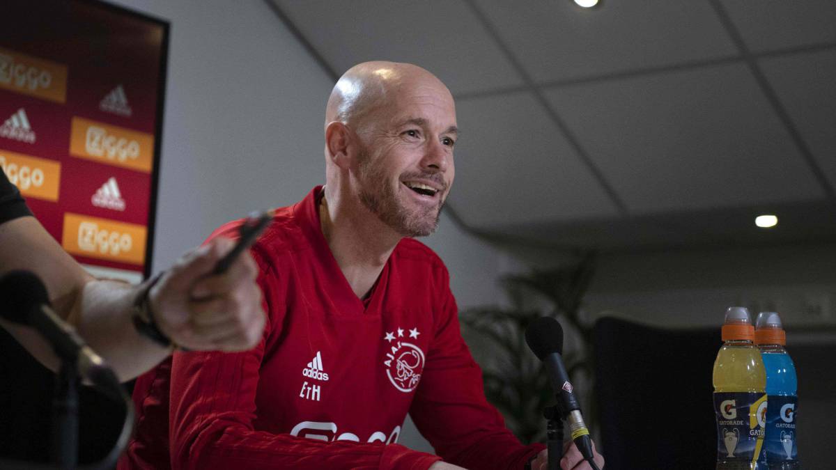 Ten Hag aclara su futuro: "No estoy pensando en irme, todavía tengo contrato aquí"