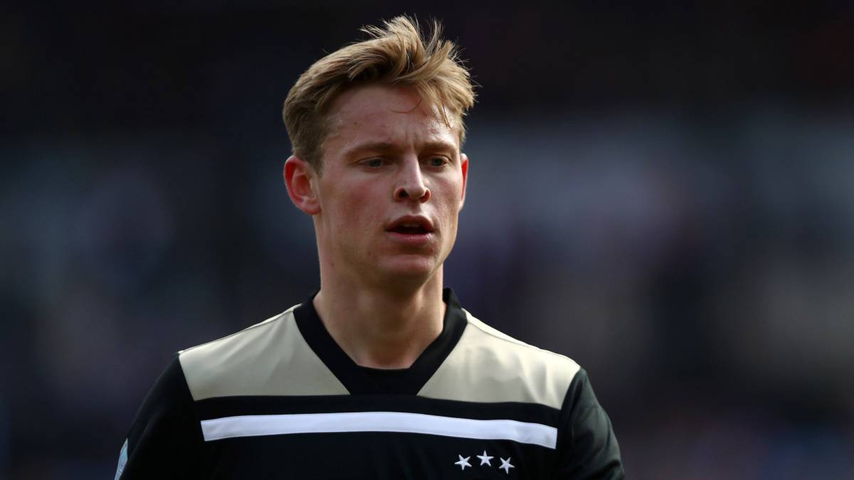De Jong, galardonado con el premio Johan Cruyff
