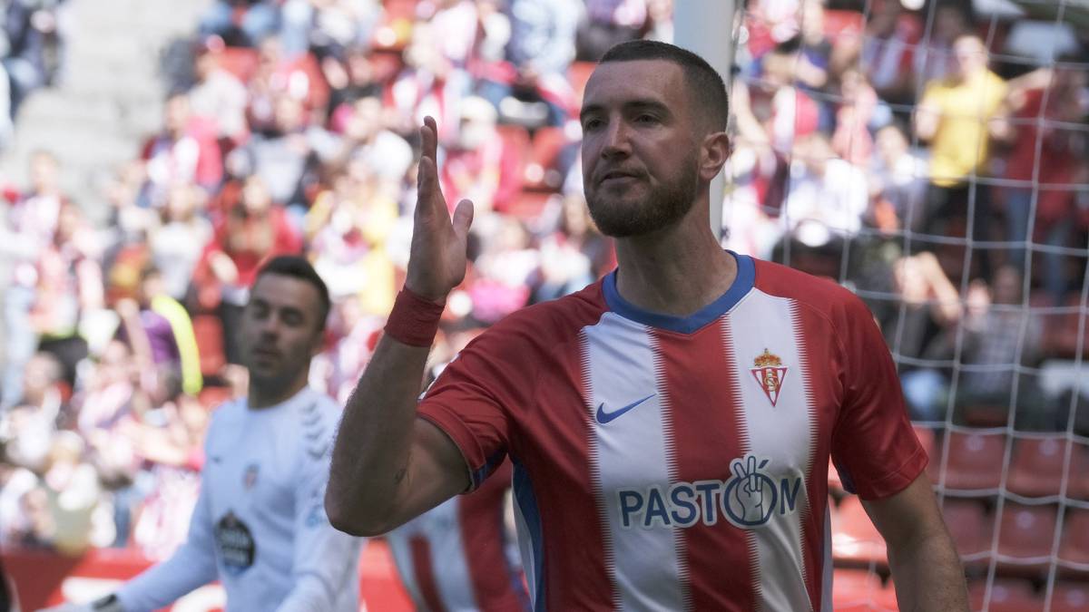 Peybernes, otro que se apunta a la opción de continuar en Gijón