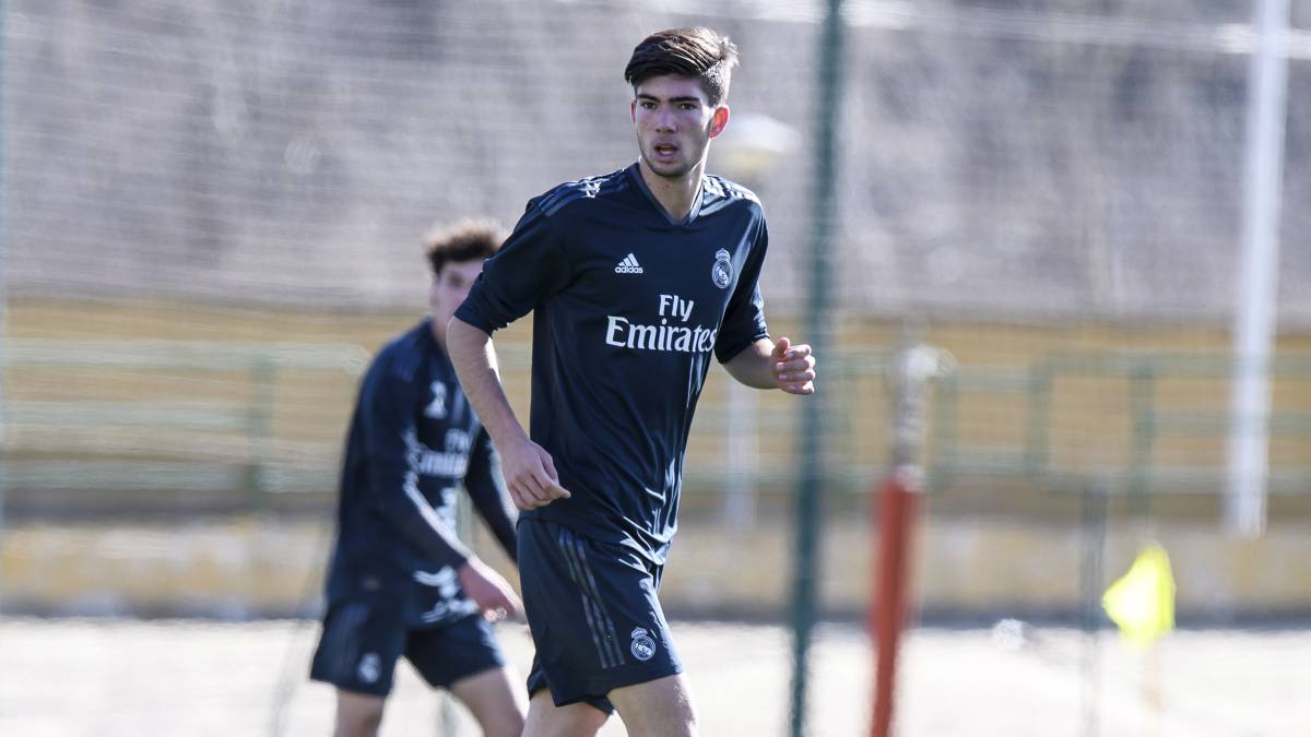 Theo Zidane con el juvenil B del Real Madrid.