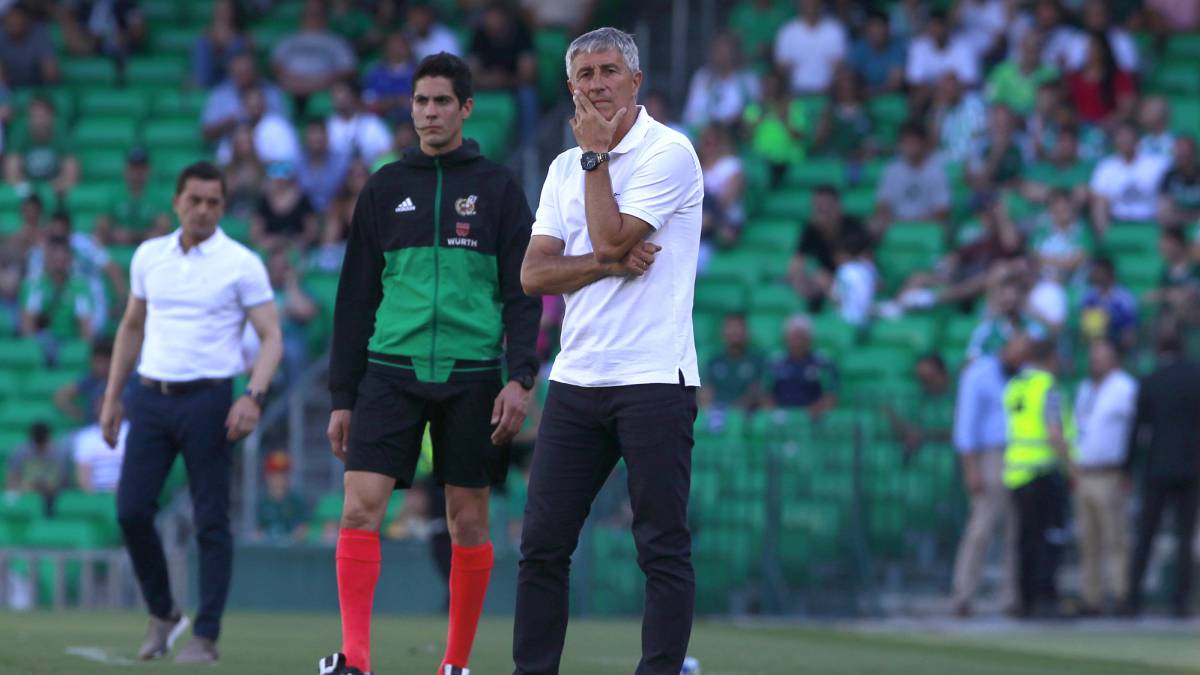 El Betis toma 'la decisión' sobre Quique Setién la semana que viene. Mucha división. Si el santanderino no sigue, el favorito es el holandés Philip Cocu.